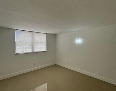 8002 Sw 149th Avenue - Photo Thumbnail 8