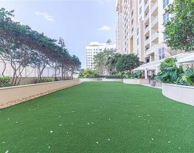 511 Se 5 Avenue - Photo Thumbnail 20