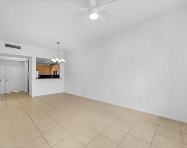 511 Se 5 Avenue - Photo Thumbnail 6