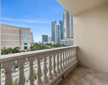 511 Se 5 Avenue - Photo Thumbnail 4