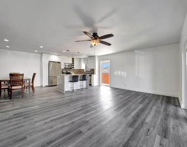 516 Osprey Drive - Photo Thumbnail 6
