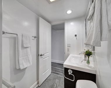 516 Osprey Drive - Photo Thumbnail 26