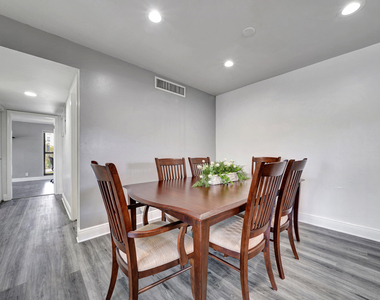 516 Osprey Drive - Photo Thumbnail 16