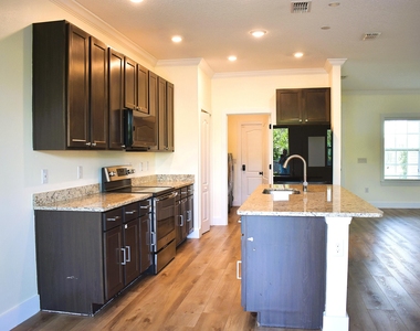 1217 Sw Marmore Avenue - Photo Thumbnail 5