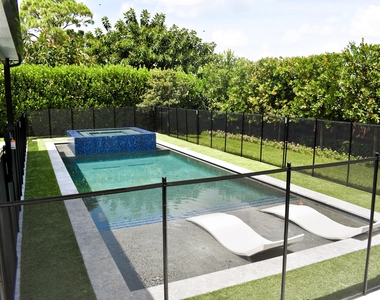 1217 Sw Marmore Avenue - Photo Thumbnail 1