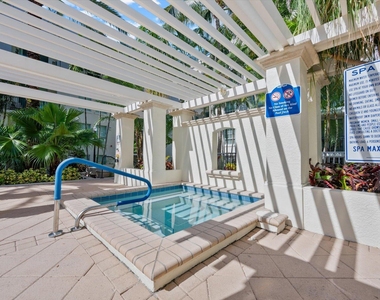 600 S Dixie Highway - Photo Thumbnail 18