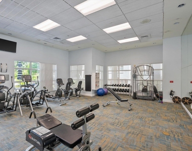 600 S Dixie Highway - Photo Thumbnail 23