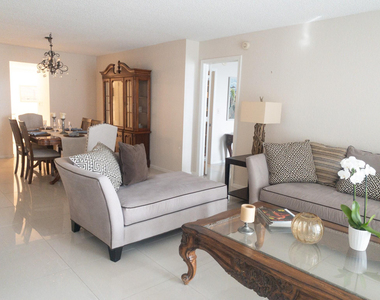 1370 S Ocean Boulevard S - Photo Thumbnail 7