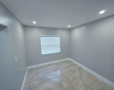 352 Johnston Street - Photo Thumbnail 8
