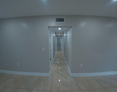 352 Johnston Street - Photo Thumbnail 13