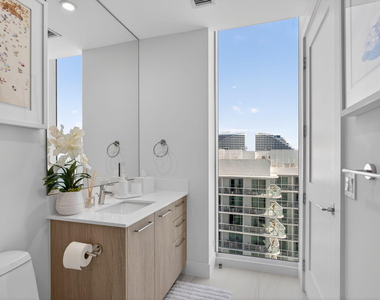 151 N Seabreeze Boulevard - Photo Thumbnail 33
