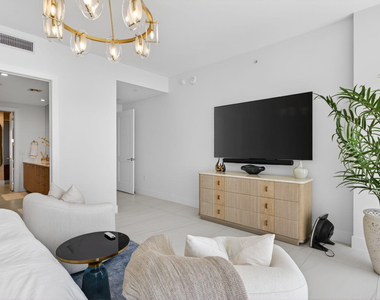 151 N Seabreeze Boulevard - Photo Thumbnail 24