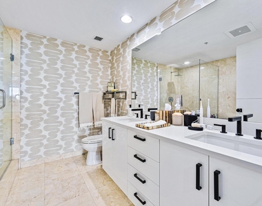 550 Okeechobee Boulevard - Photo Thumbnail 14