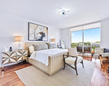 550 Okeechobee Boulevard - Photo Thumbnail 12