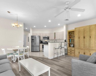 8931 Sandshot Court - Photo Thumbnail 10