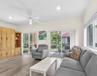8931 Sandshot Court - Photo Thumbnail 9