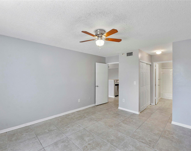 120 Yacht Club Way - Photo Thumbnail 8