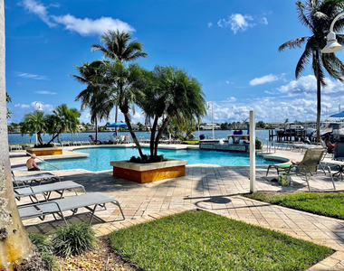 120 Yacht Club Way - Photo Thumbnail 25
