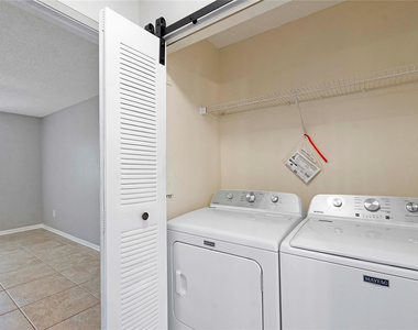 120 Yacht Club Way - Photo Thumbnail 11