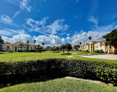 120 Yacht Club Way - Photo Thumbnail 33