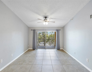 120 Yacht Club Way - Photo Thumbnail 4