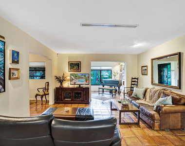 420 Ne 36th Street - Photo Thumbnail 18