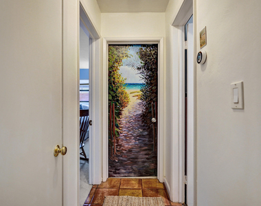 420 Ne 36th Street - Photo Thumbnail 30