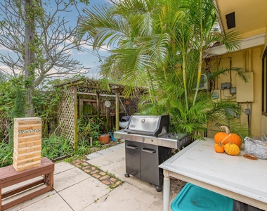420 Ne 36th Street - Photo Thumbnail 36