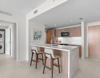 401 N Birch Road - Photo Thumbnail 14