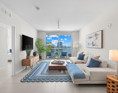 401 N Birch Road - Photo Thumbnail 1