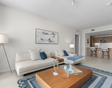 401 N Birch Road - Photo Thumbnail 13