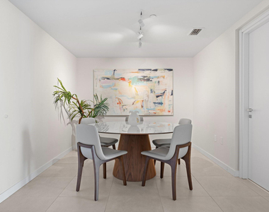 401 N Birch Road - Photo Thumbnail 7
