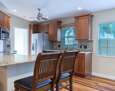 5009 Corsica Square - Photo Thumbnail 5