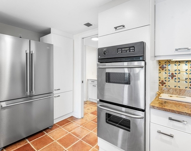529 S Flagler Drive - Photo Thumbnail 5