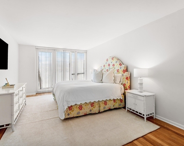 529 S Flagler Drive - Photo Thumbnail 20