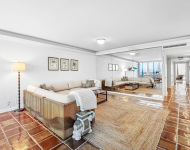 529 S Flagler Drive - Photo Thumbnail 14