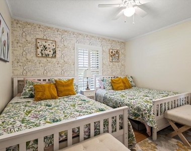 1345 Sw Cedar Cove - Photo Thumbnail 16