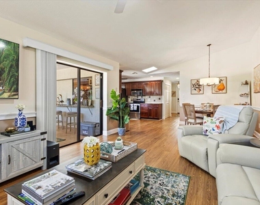 1345 Sw Cedar Cove - Photo Thumbnail 30