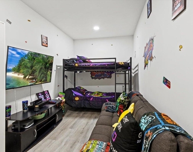 1345 Sw Cedar Cove - Photo Thumbnail 28