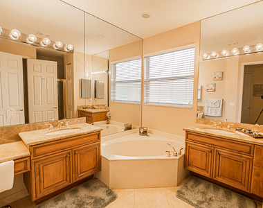 431 Nw Cool Water Court - Photo Thumbnail 8