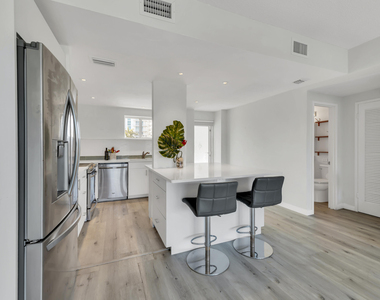 2840 N Ocean Boulevard - Photo Thumbnail 7