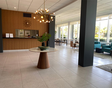 2840 N Ocean Boulevard - Photo Thumbnail 17