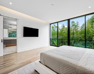 320 Ne Wavecrest Way - Photo Thumbnail 40