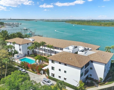 1630 Seaway Drive - Photo Thumbnail 36