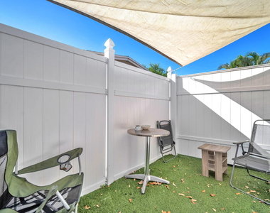 7151 Nw Taft Street - Photo Thumbnail 2