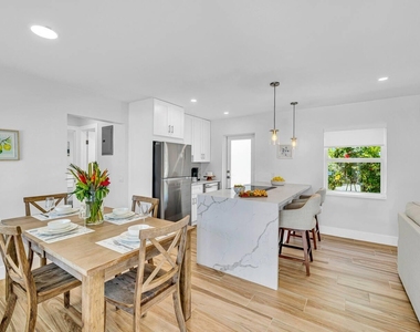 347 N Birch Road - Photo Thumbnail 8