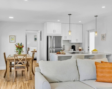 347 N Birch Road - Photo Thumbnail 12