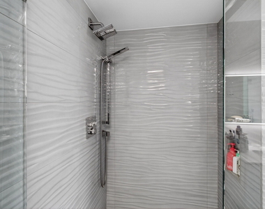 1236 Hillsboro Mile - Photo Thumbnail 45
