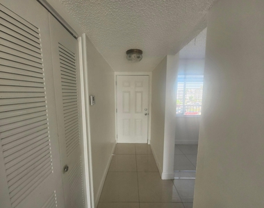 8600 N Sherman Circle N - Photo Thumbnail 4