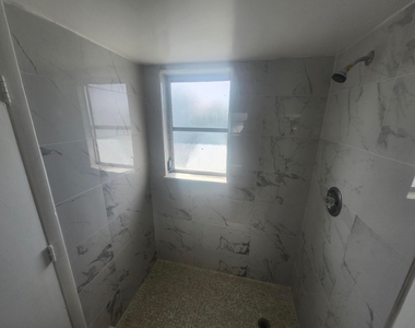 8600 N Sherman Circle N - Photo Thumbnail 13